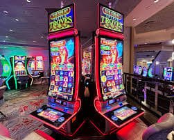 Momen kemenangan besar pemain y20m di meja kasino live dan slot jackpot